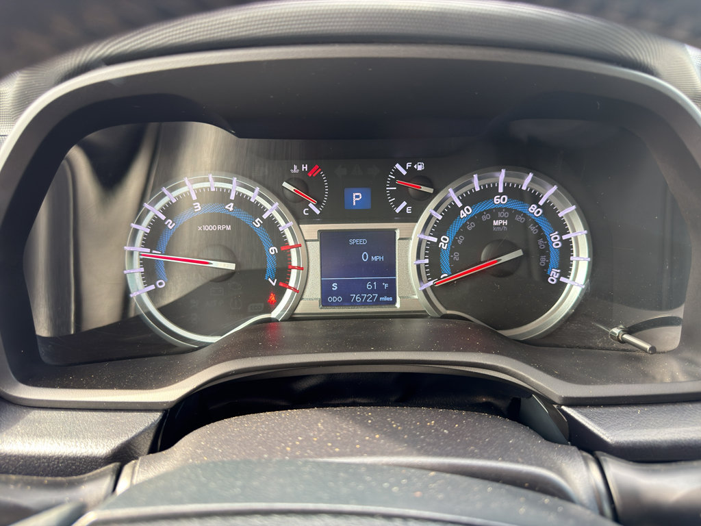 Used 2016 Toyota 4Runner SR5 AWD/4WD image 8