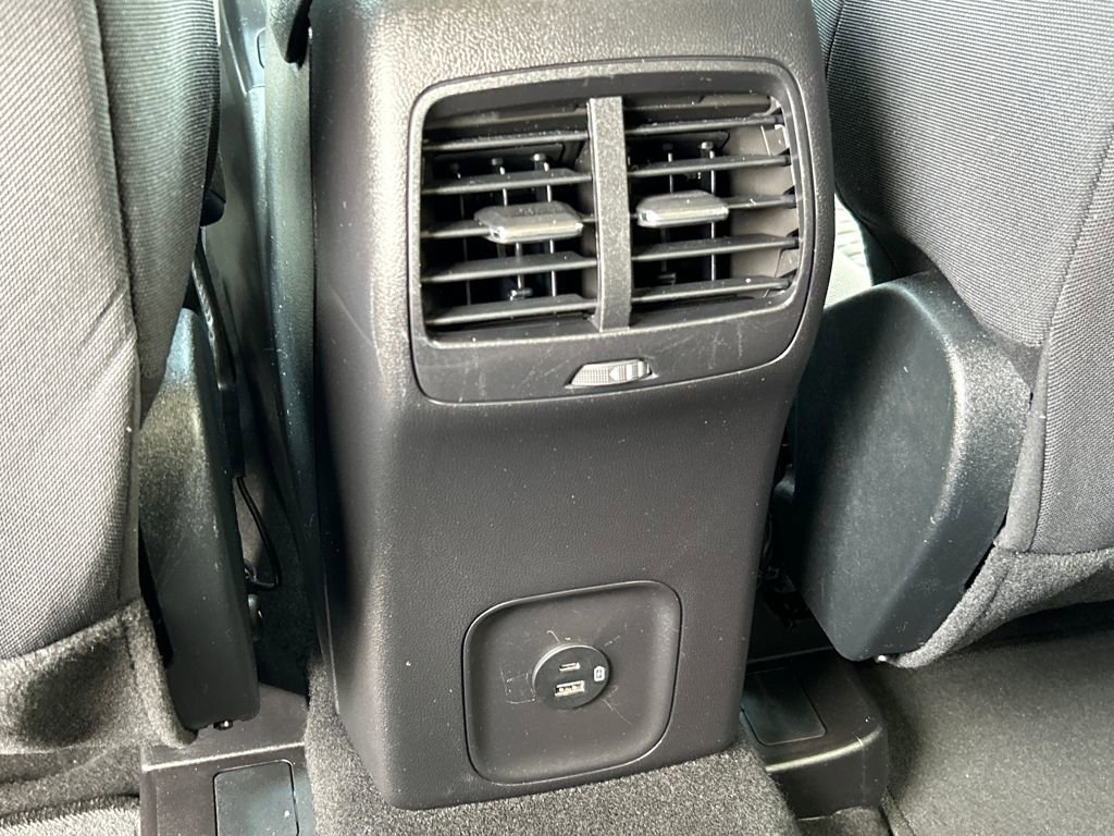 Used 2020 Ford Escape SE image 20