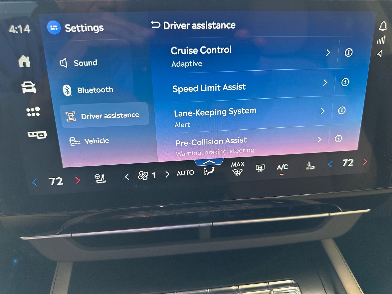 Used 2024 Lincoln Nautilus Reserve w/ Equipment Group 202A AWD/4WD image 44