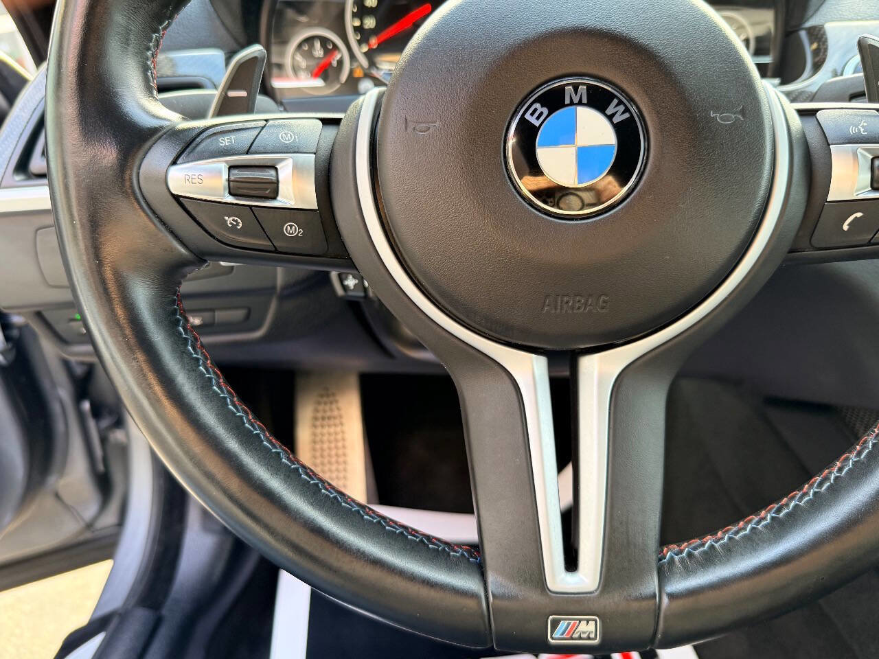 Used 2014 BMW M6 Coupe image 24