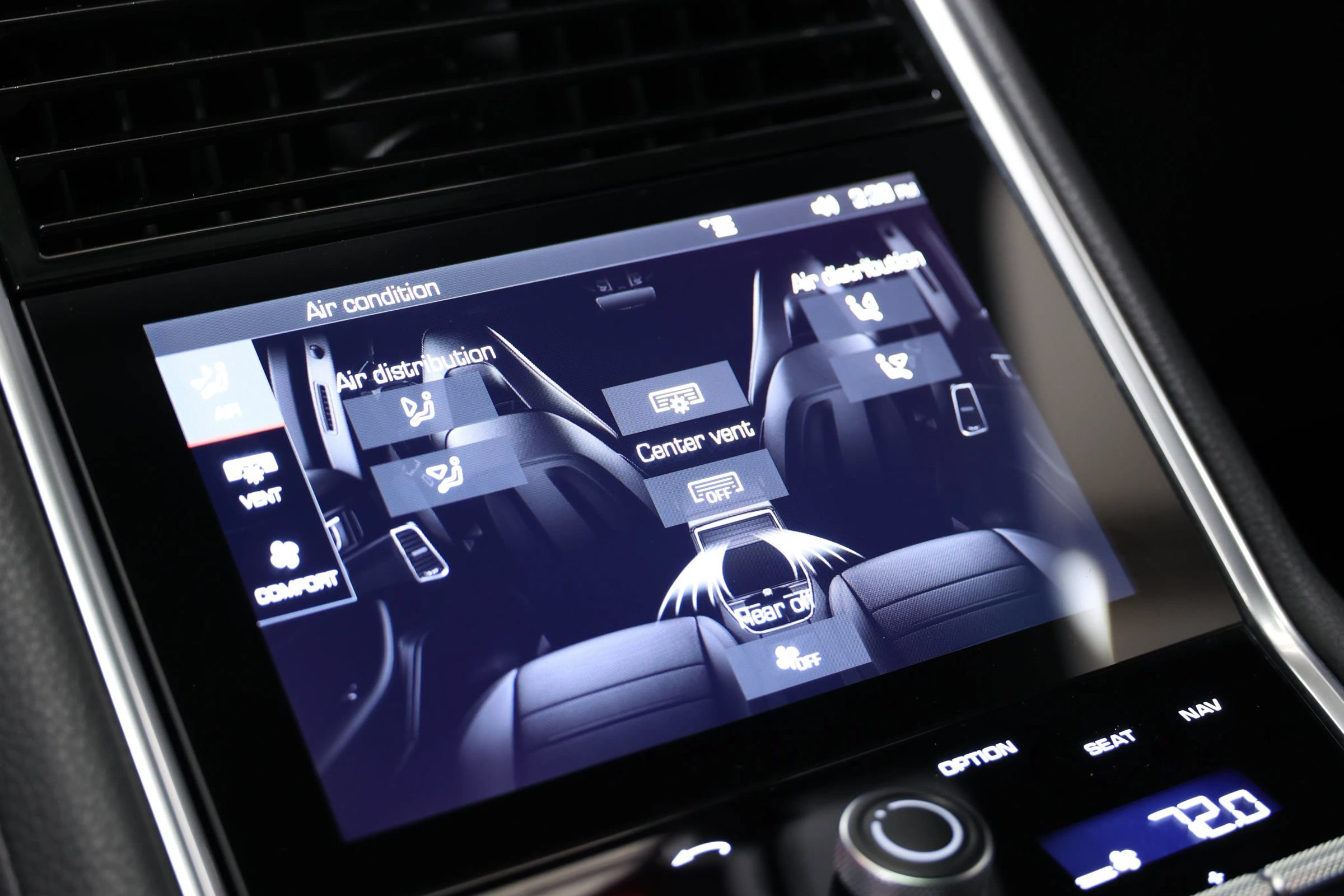Used 2020 Porsche Panamera AWD/4WD image 64