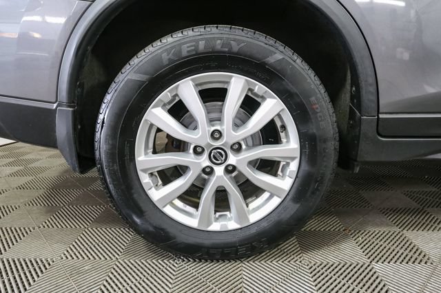 Used 2020 Nissan Rogue SV AWD/4WD image 16