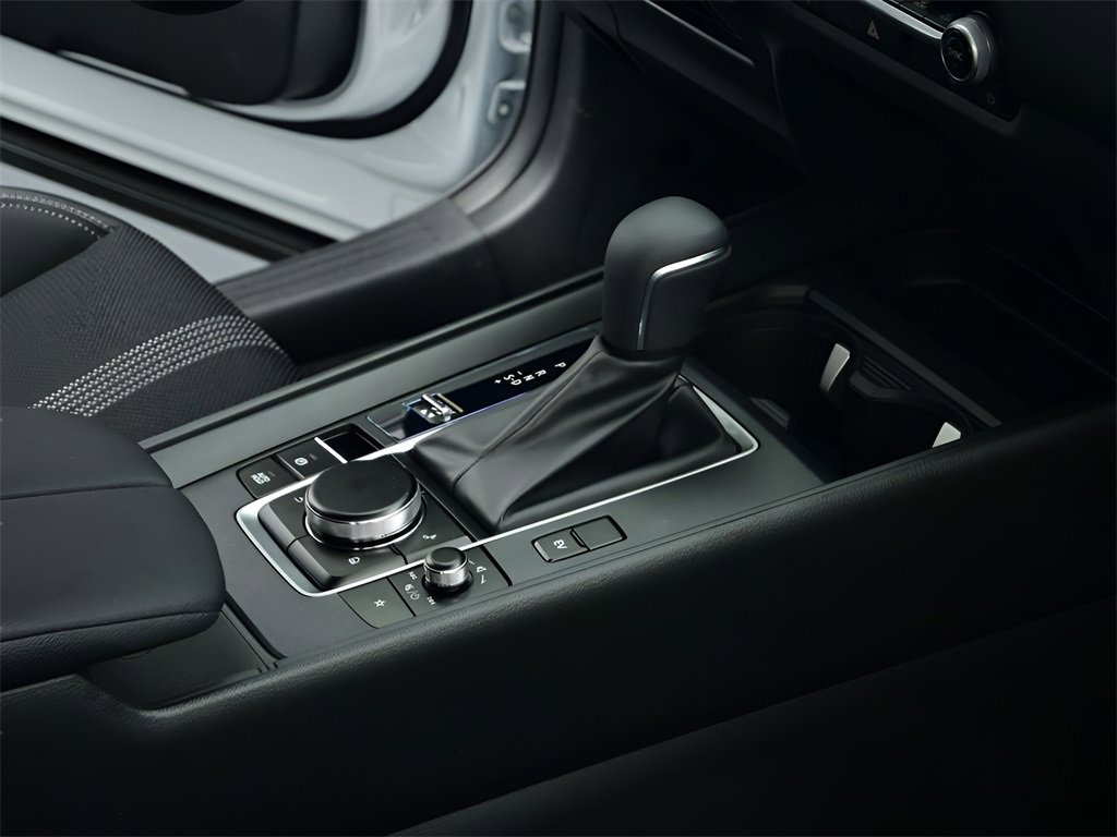 Certified 2025 MAZDA CX-50 2.5 Hybrid w/ Preferred Pkg image 32