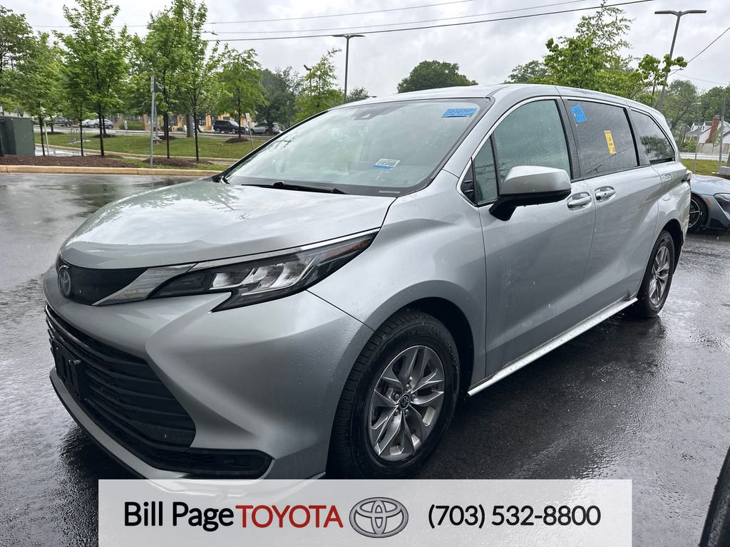 Used 2022 Toyota Sienna LE