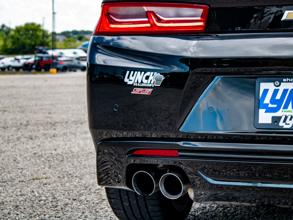 Used 2016 Chevrolet Camaro SS RWD image 15