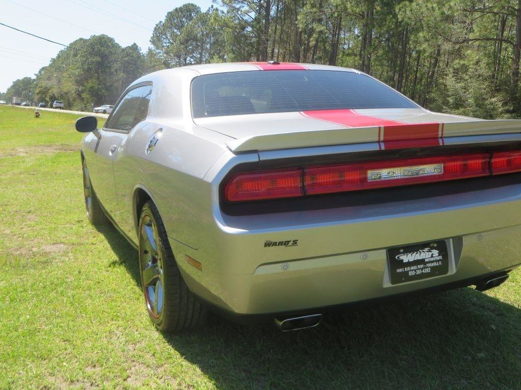 Used 2013 Dodge Challenger SXT image 8