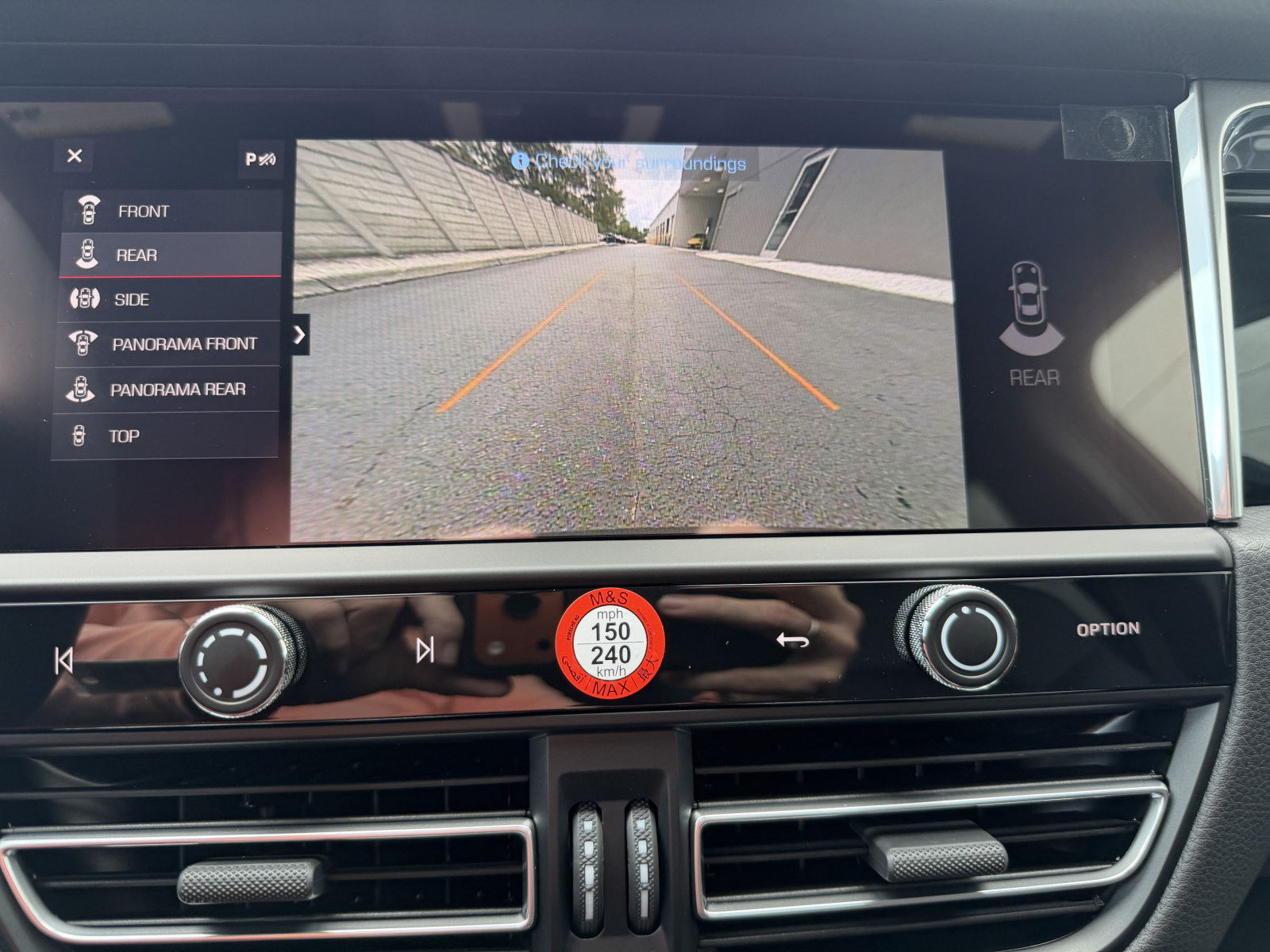 New 2026 Porsche Macan AWD/4WD image 25