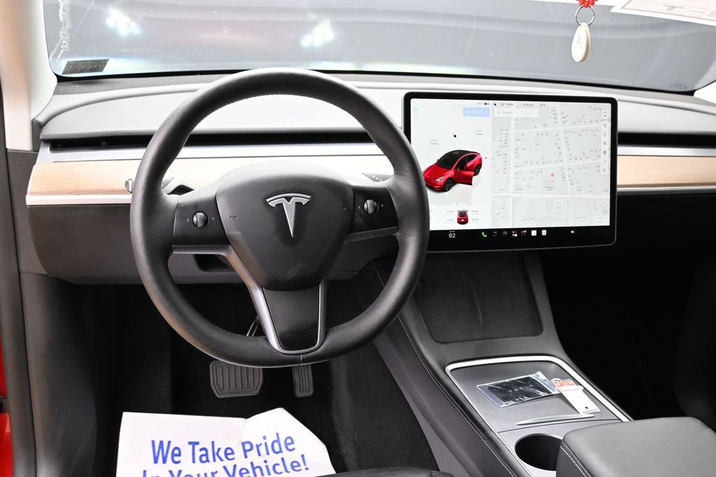 Used 2024 Tesla Model Y Long Range RWD image 34