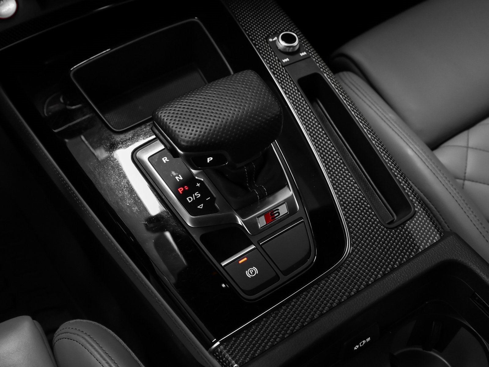 Used 2021 Audi SQ5 Prestige image 39