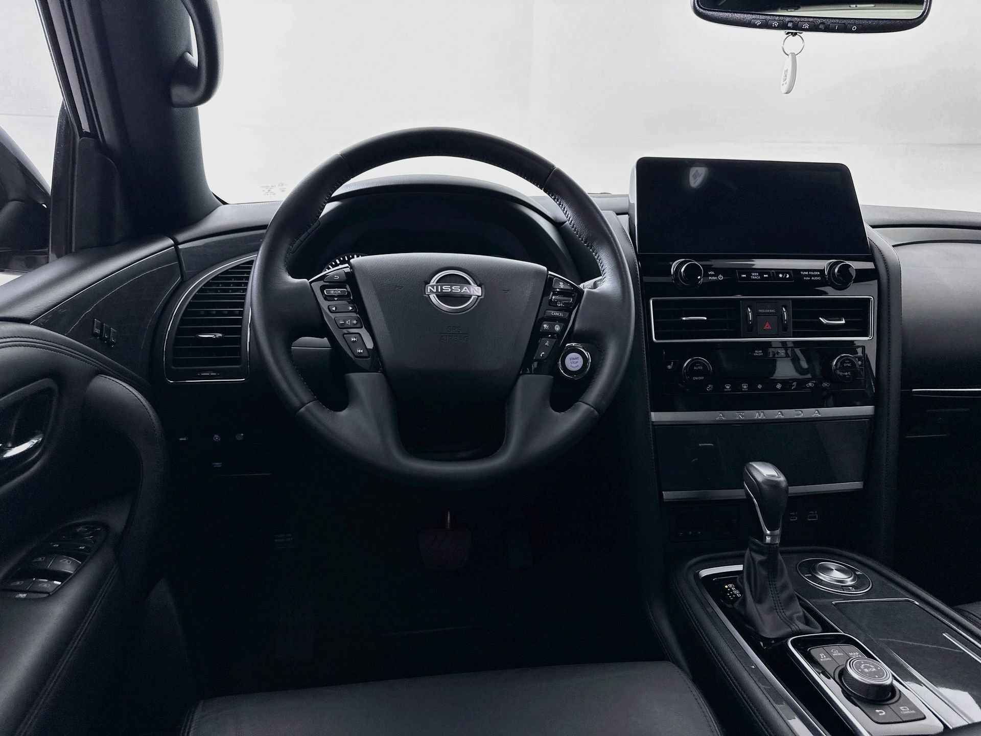 Used 2023 Nissan Armada SL w/ Midnight Edition Package RWD image 25