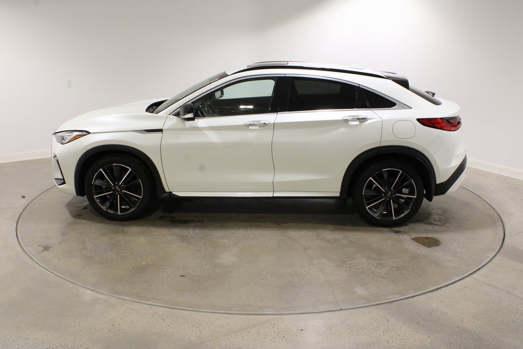 Used 2023 INFINITI QX55 Essential video 2