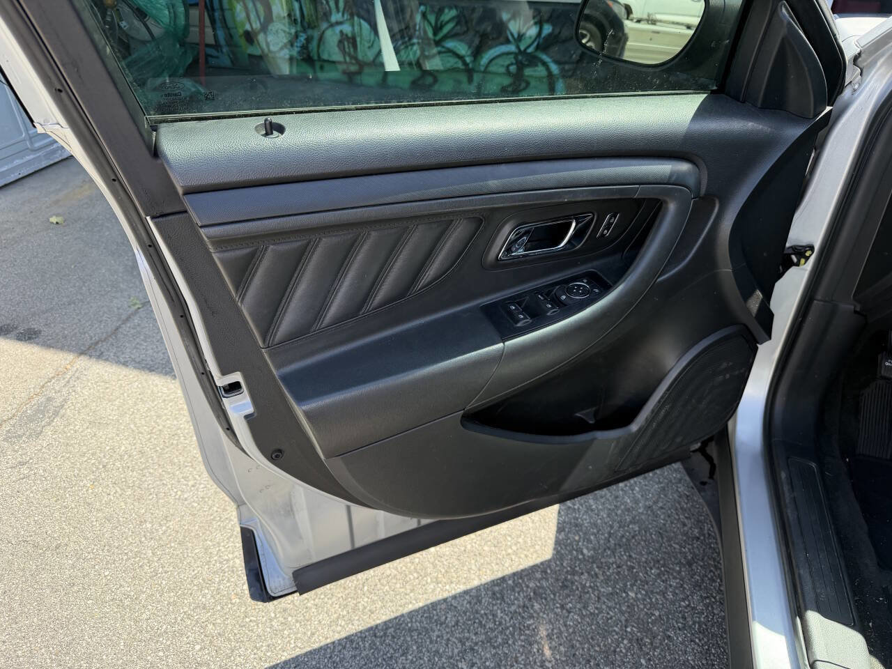 Used 2017 Ford Taurus Police Interceptor FWD image 15