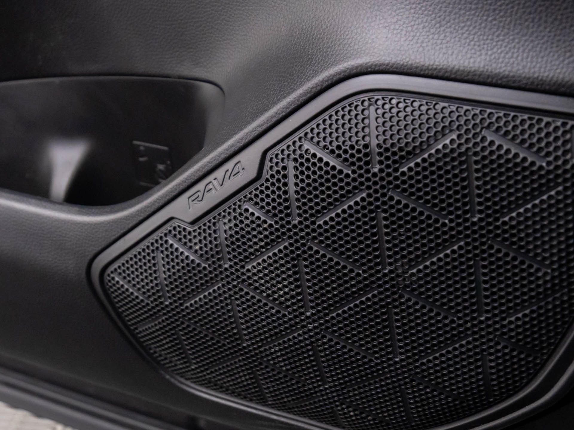 Used 2025 Toyota RAV4 LE image 27