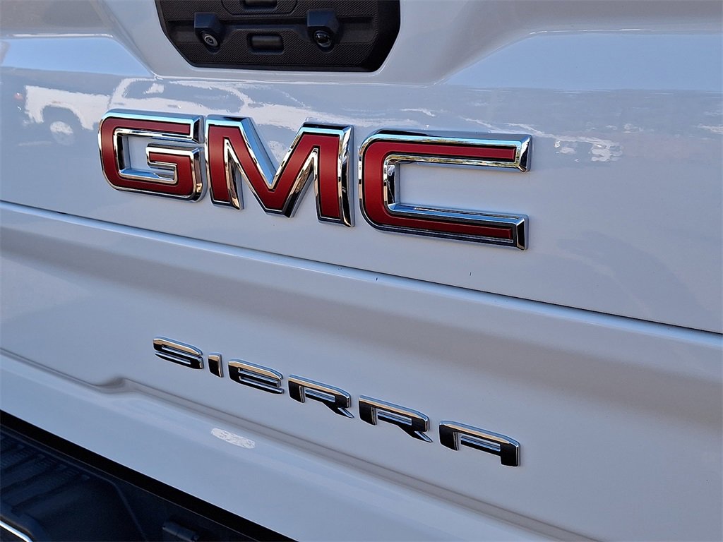 Used 2023 GMC Sierra 2500 SLT w/ SLT Premium Package image 31