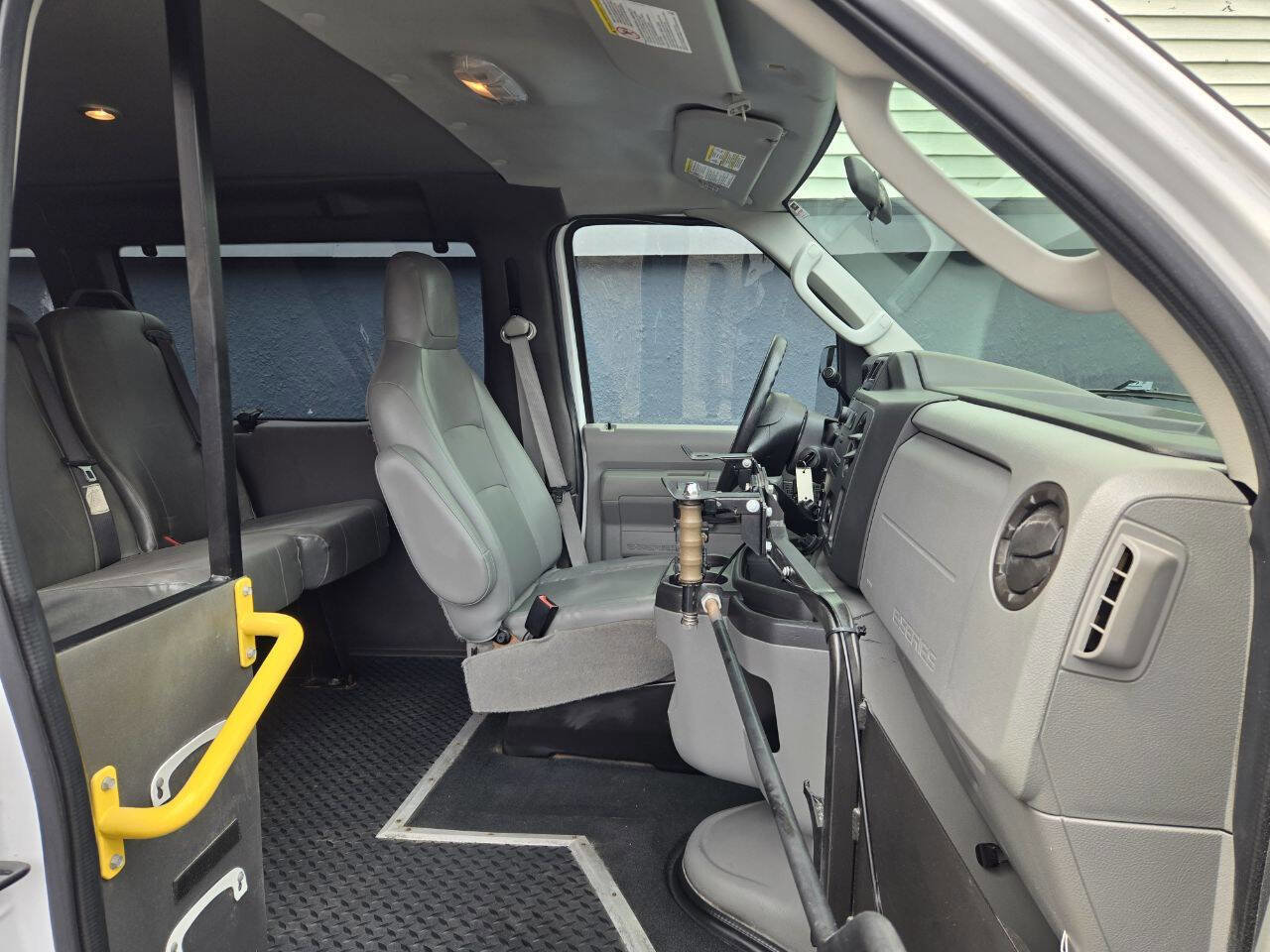 Used 2013 Ford E-250 and Econoline 250 w/ PWR Group image 10