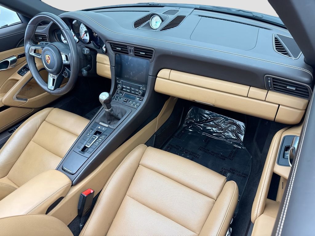 Used 2019 Porsche 911 Targa 4 GTS AWD/4WD image 24