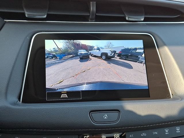 Certified 2023 Cadillac XT4 Luxury w/ Cold Weather Package image 22