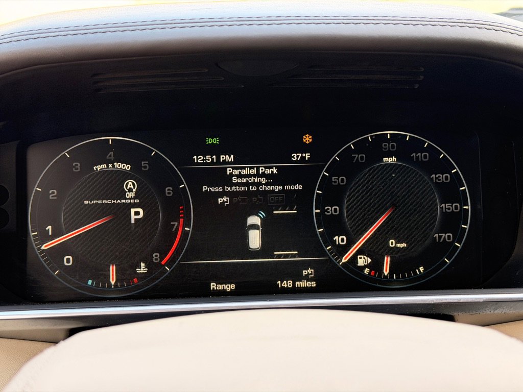 Used 2014 Land Rover Range Rover Autobiography image 16