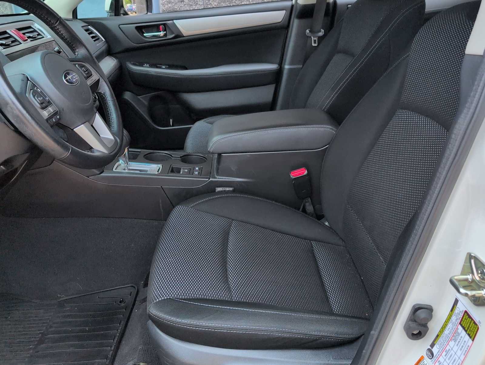 Used 2016 Subaru Outback 2.5i Premium AWD/4WD image 16