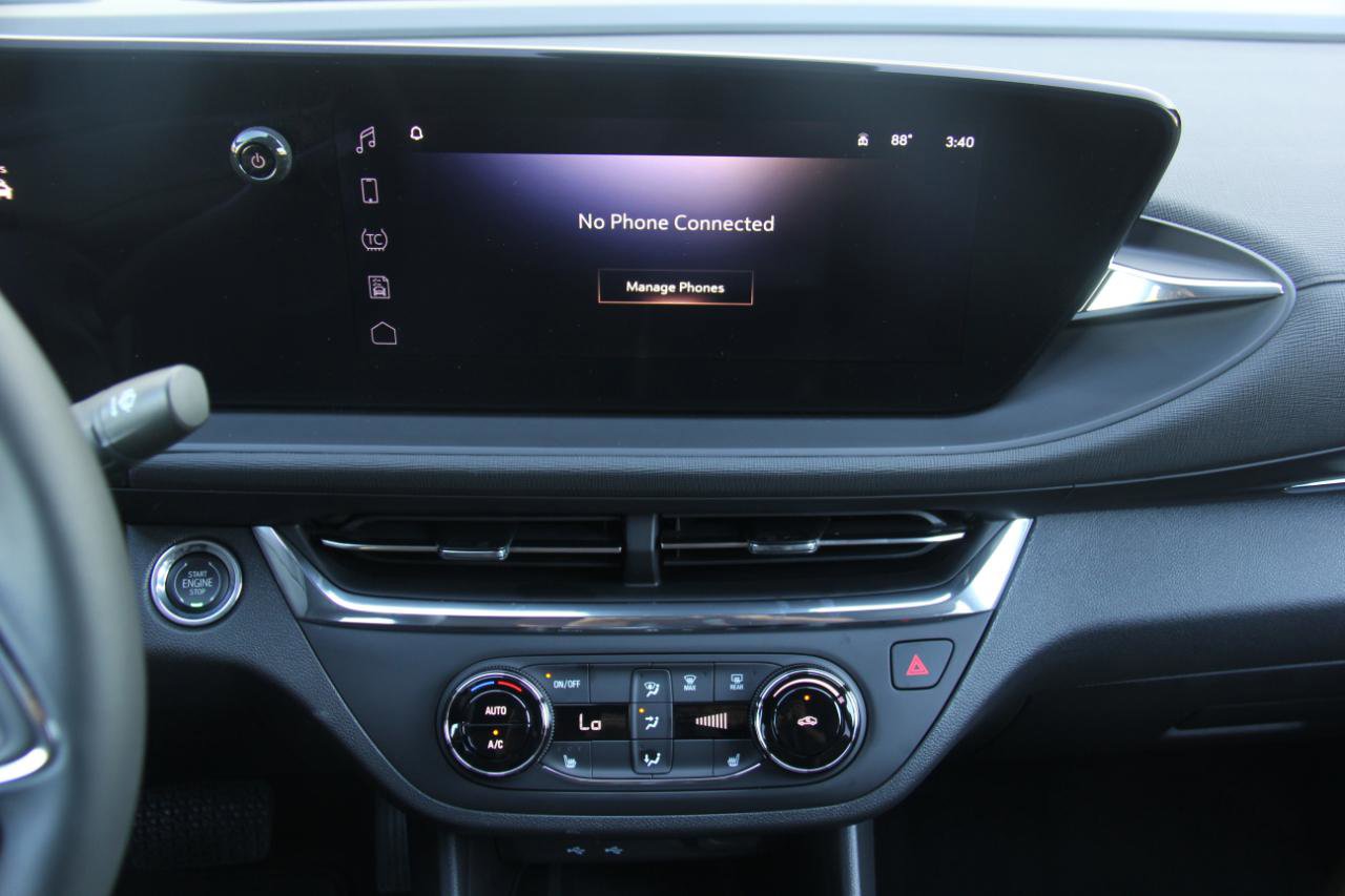 Used 2025 Buick Envista Preferred w/ Convenience I Package image 14