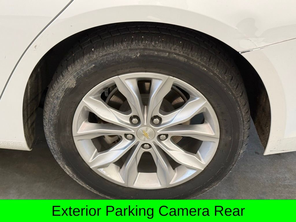 Used 2022 Chevrolet Malibu LT image 9