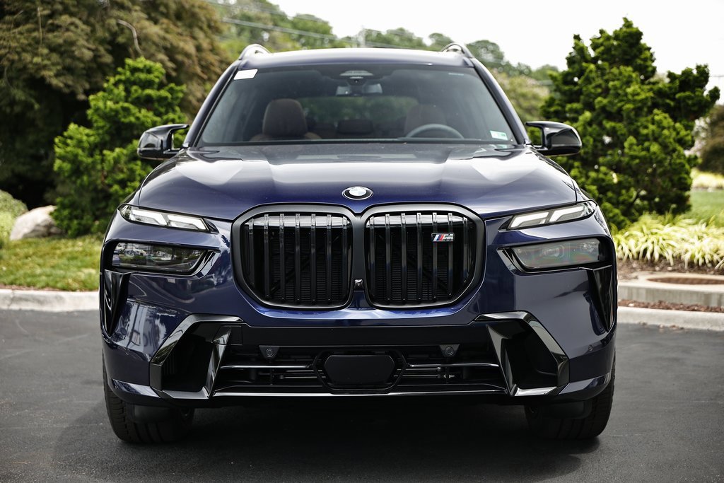 New 2026 BMW X7 M60i w/ M Sport Professional Package image 13