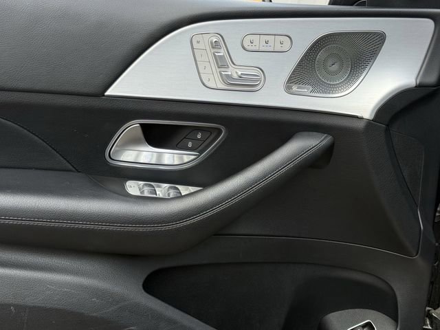 Used 2024 Mercedes-Benz GLS 450 4MATIC image 26