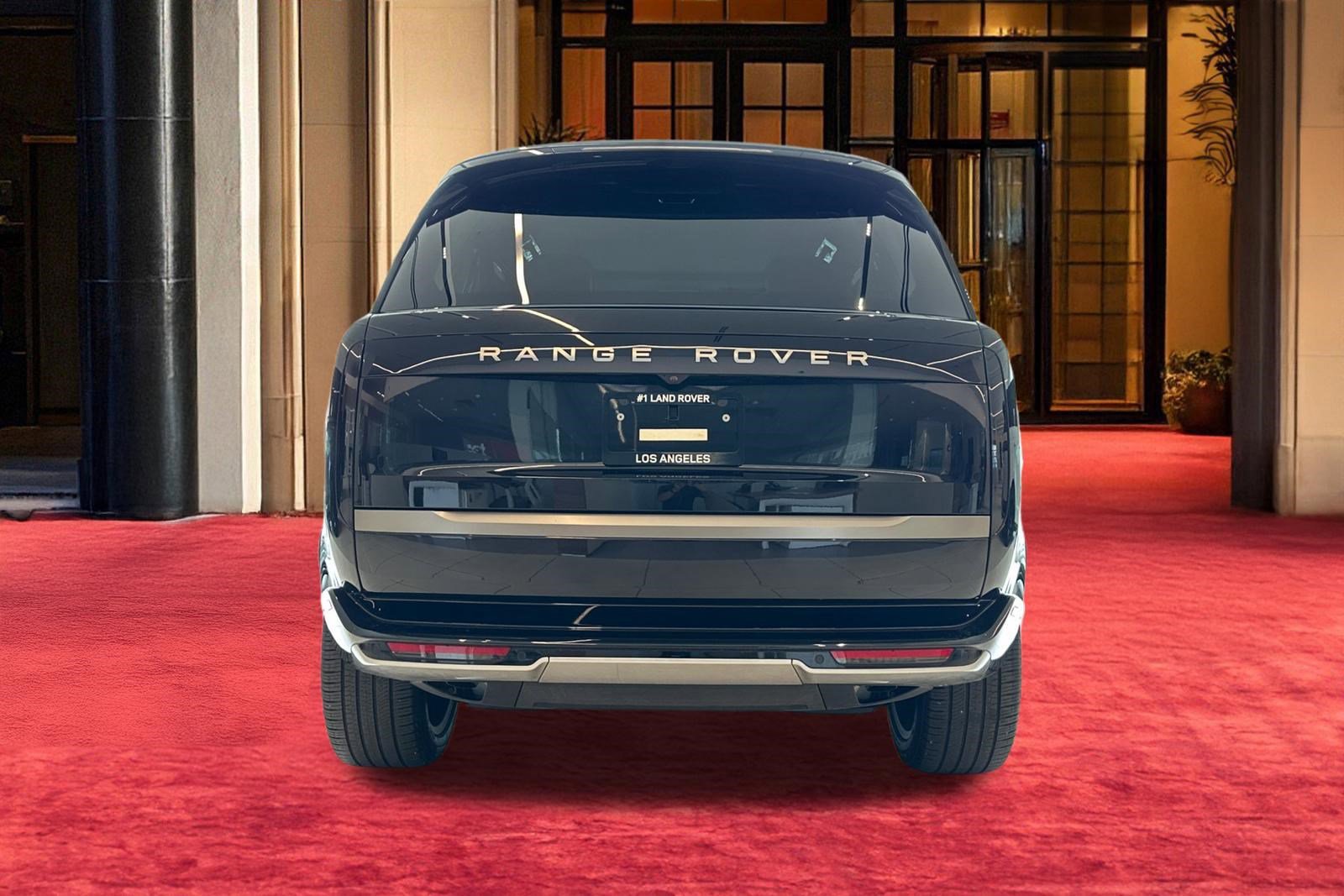 Certified 2025 Land Rover Range Rover Long Wheelbase SE image 11