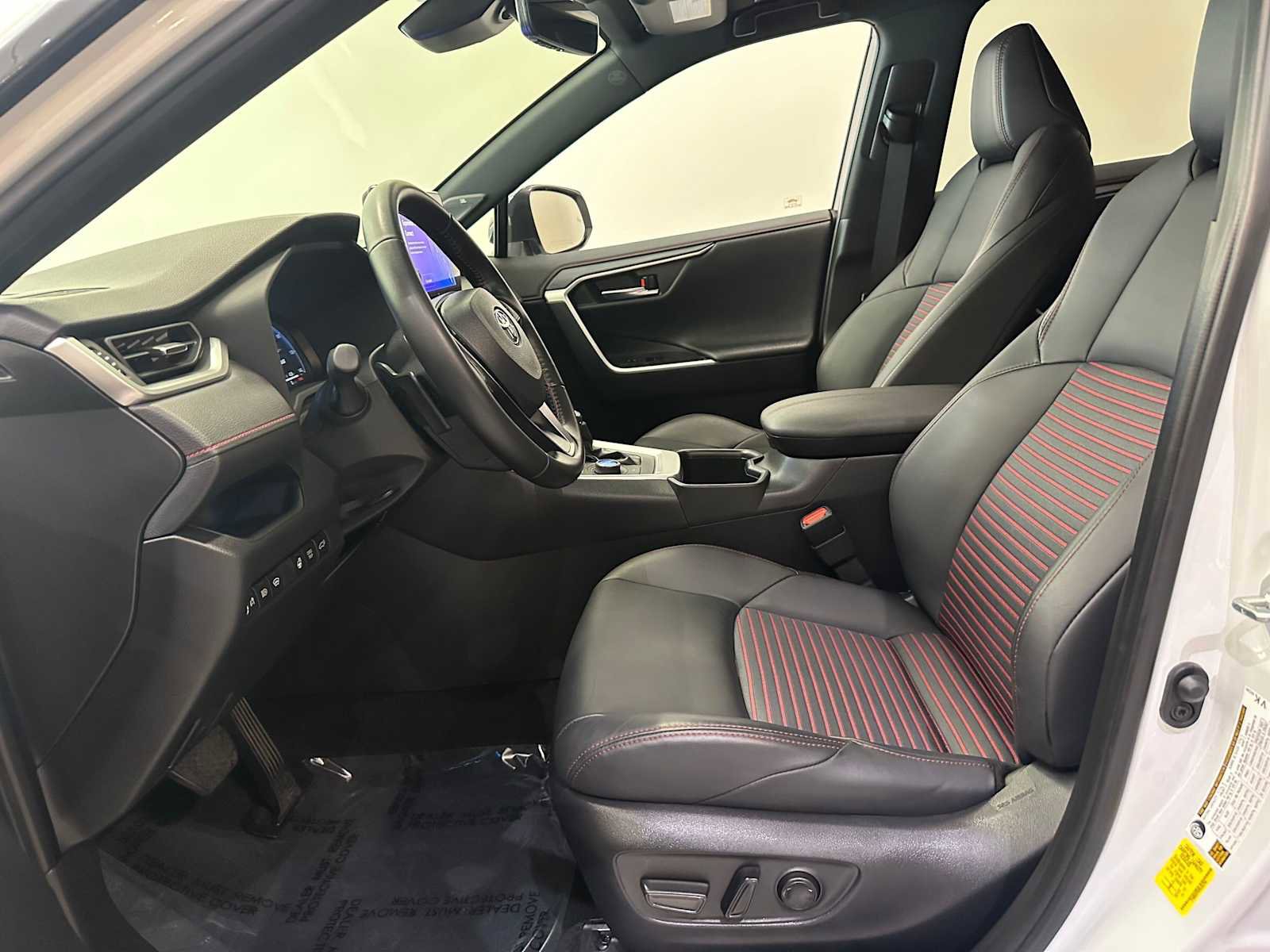 Used 2024 Toyota RAV4 XSE image 20