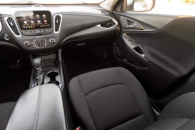 Used 2023 Chevrolet Malibu LT image 14