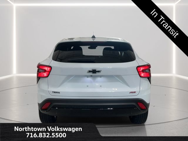 Used 2024 Chevrolet Trax RS w/ Driver Confidence Package FWD image 4