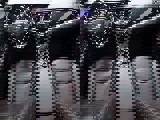 Used 2021 Cadillac XT6 Premium Luxury image 17