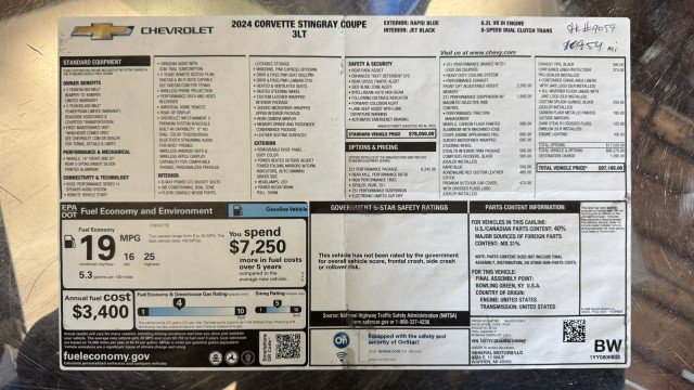 Used 2024 Chevrolet Corvette Stingray Premium Cpe w/ Z51 Performance Package RWD image 18