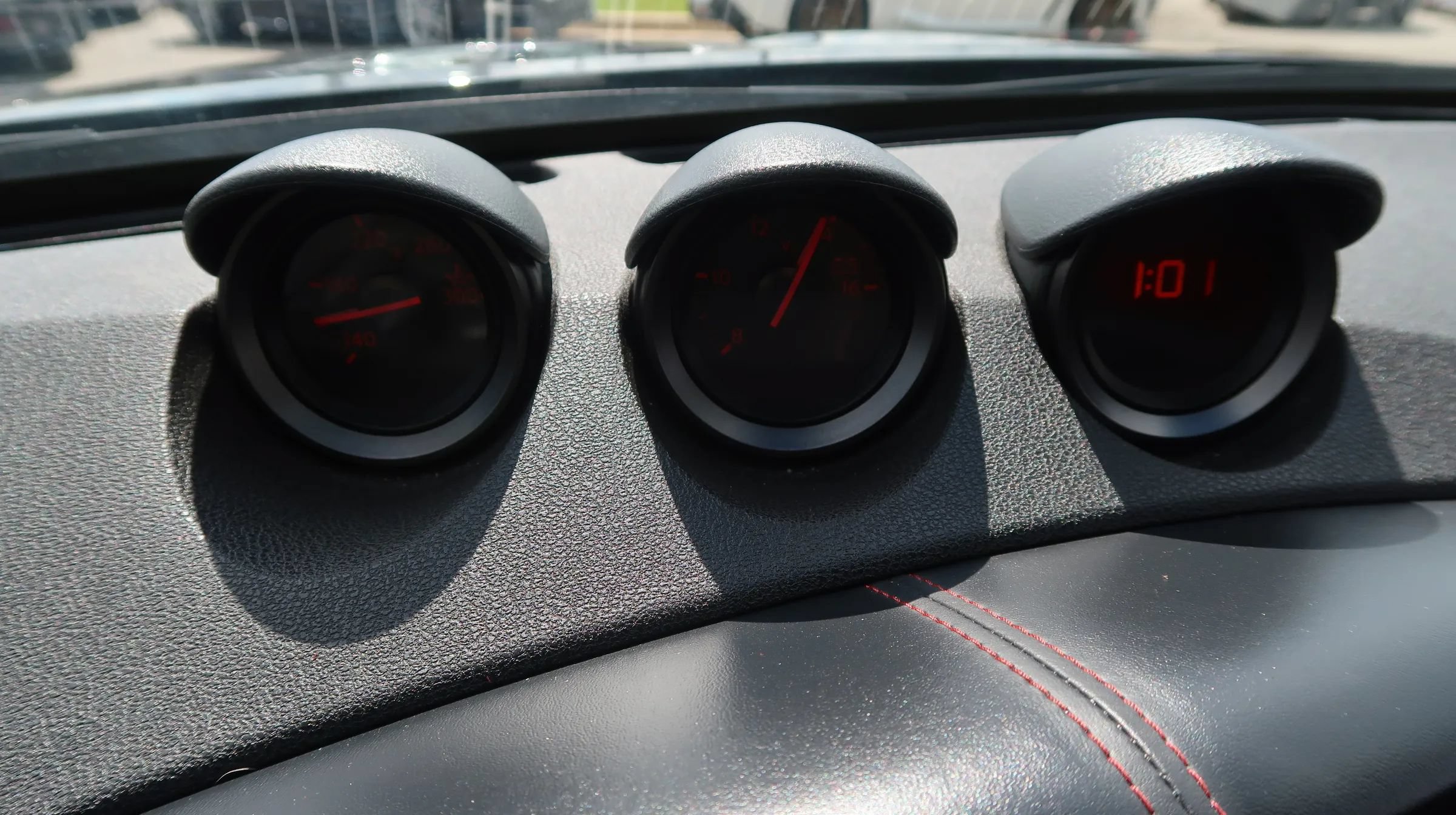 Used 2019 Nissan 370Z NISMO RWD image 29