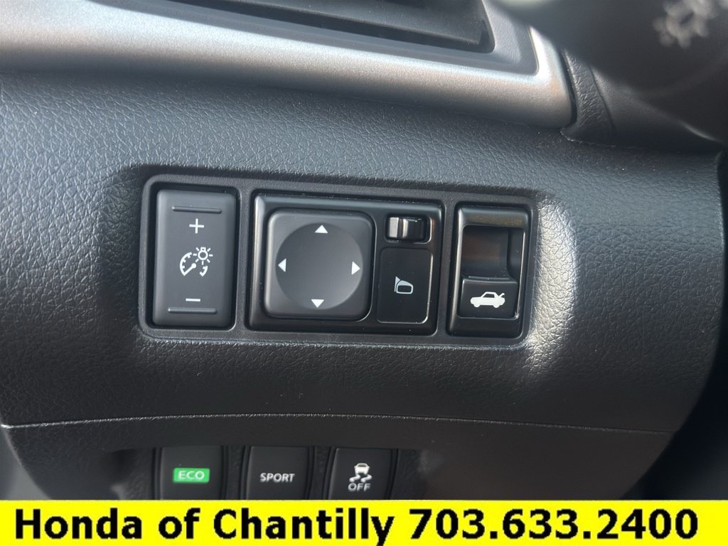 Used 2015 Nissan Sentra S FWD image 14