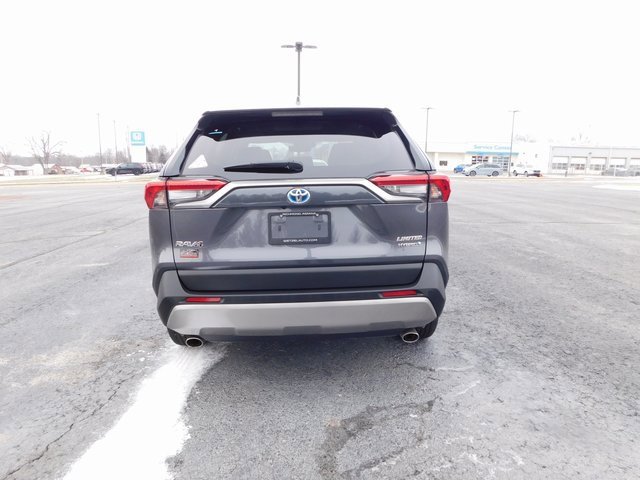 Used 2024 Toyota RAV4 Limited w/ Advanced Technology Package image 4