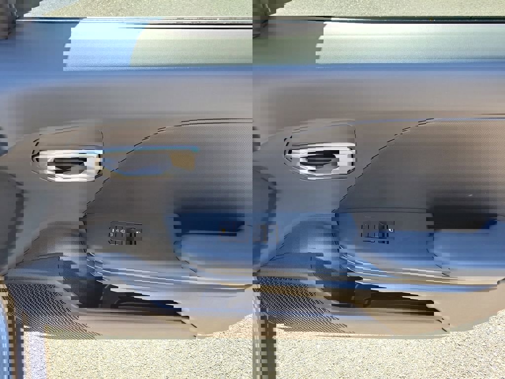 New 2026 Kia K4 LXS image 10