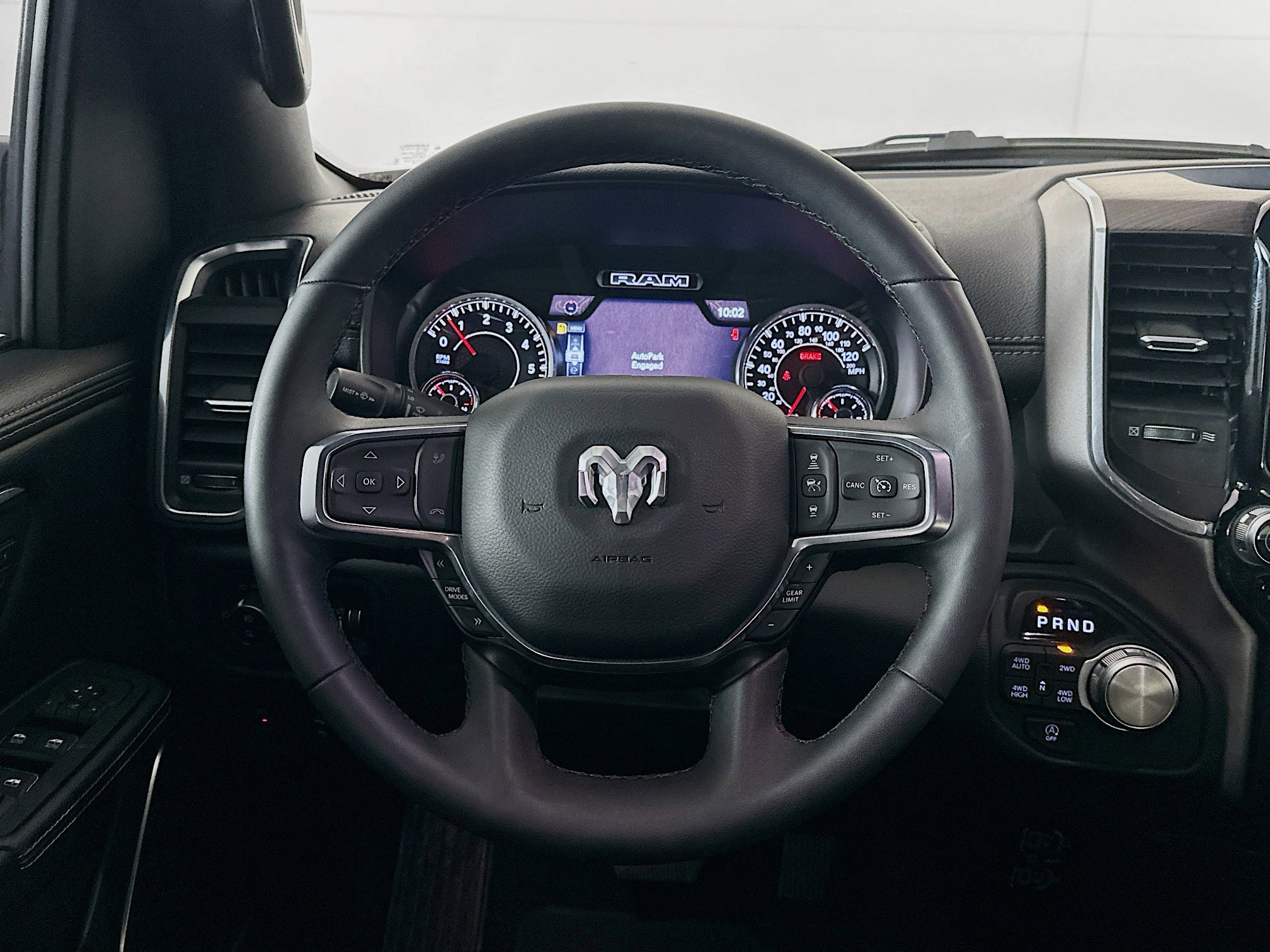 Used 2025 RAM 1500 Laramie AWD/4WD image 17