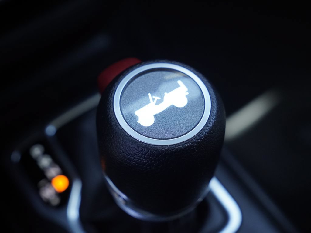 Used 2024 Jeep Wrangler Unlimited AWD/4WD image 26