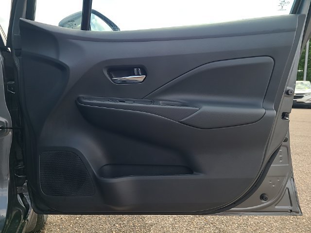New 2025 Nissan Versa SV w/ Trunk Package FWD image 22