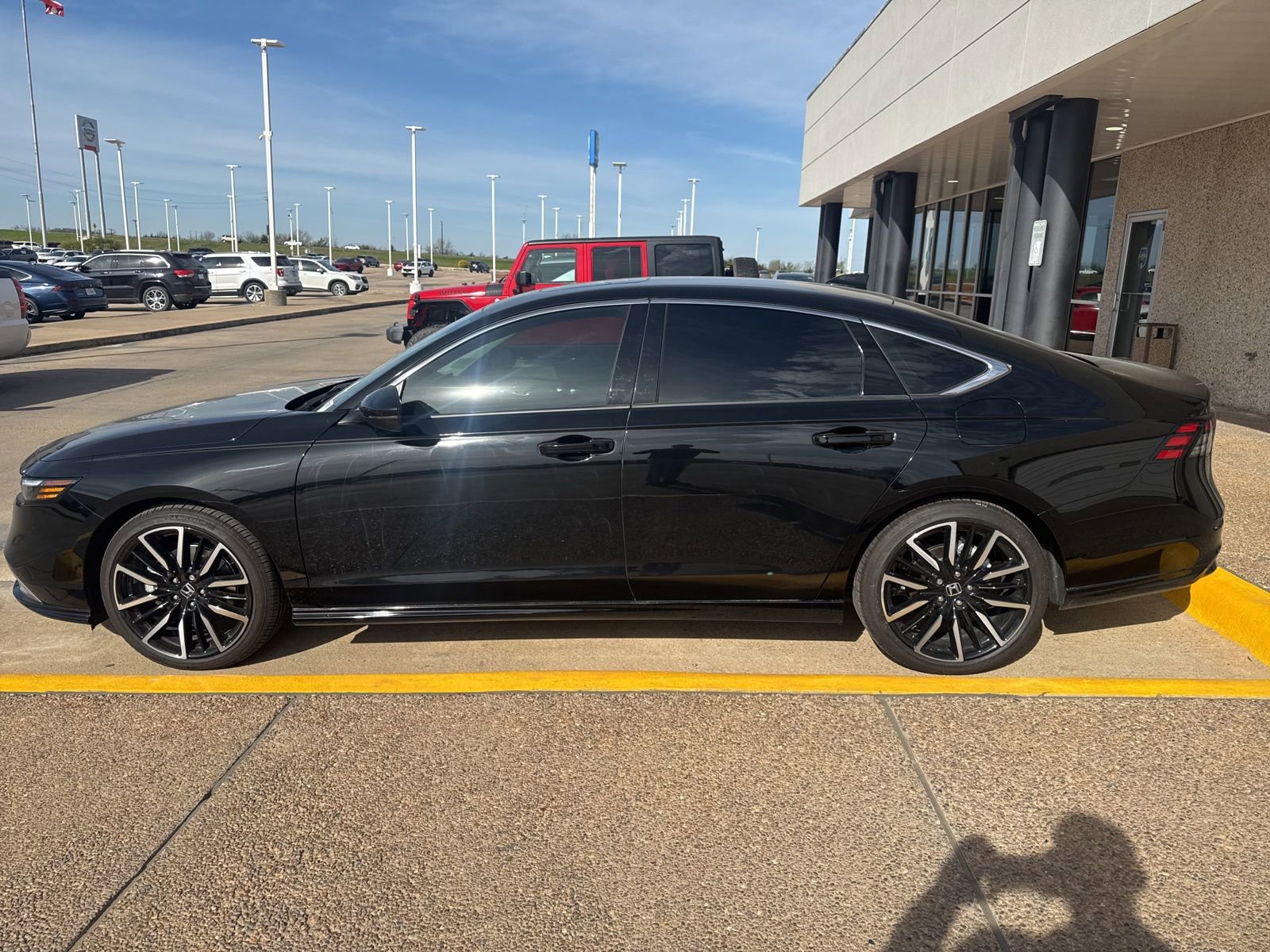 Used 2025 Honda Accord Touring image 4