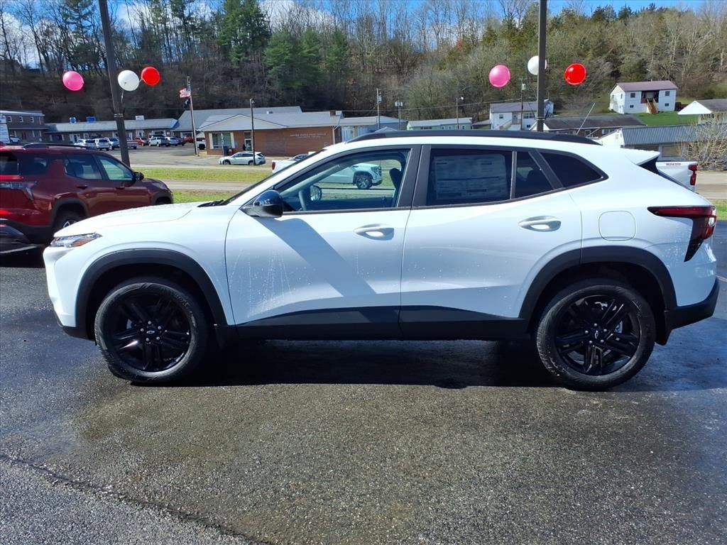 New 2026 Chevrolet Trax ACTIV image 2