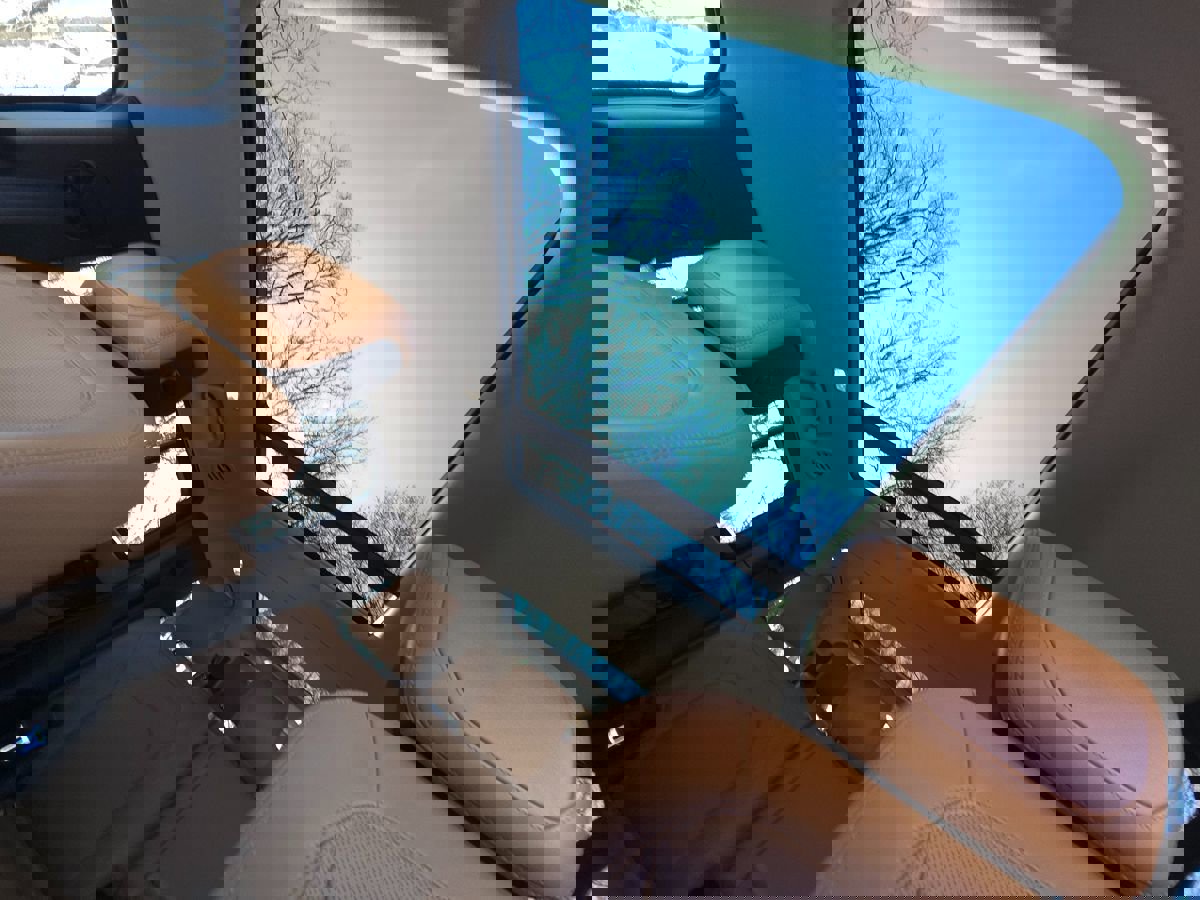 Used 2023 Land Rover Defender 130 S image 71