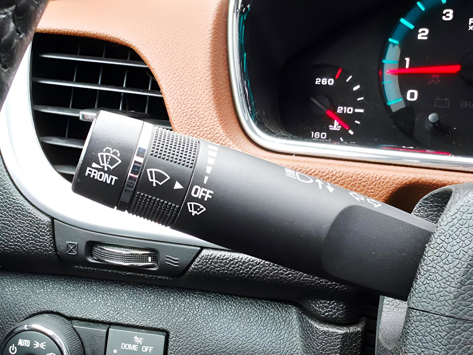 Used 2015 Chevrolet Traverse LTZ image 31