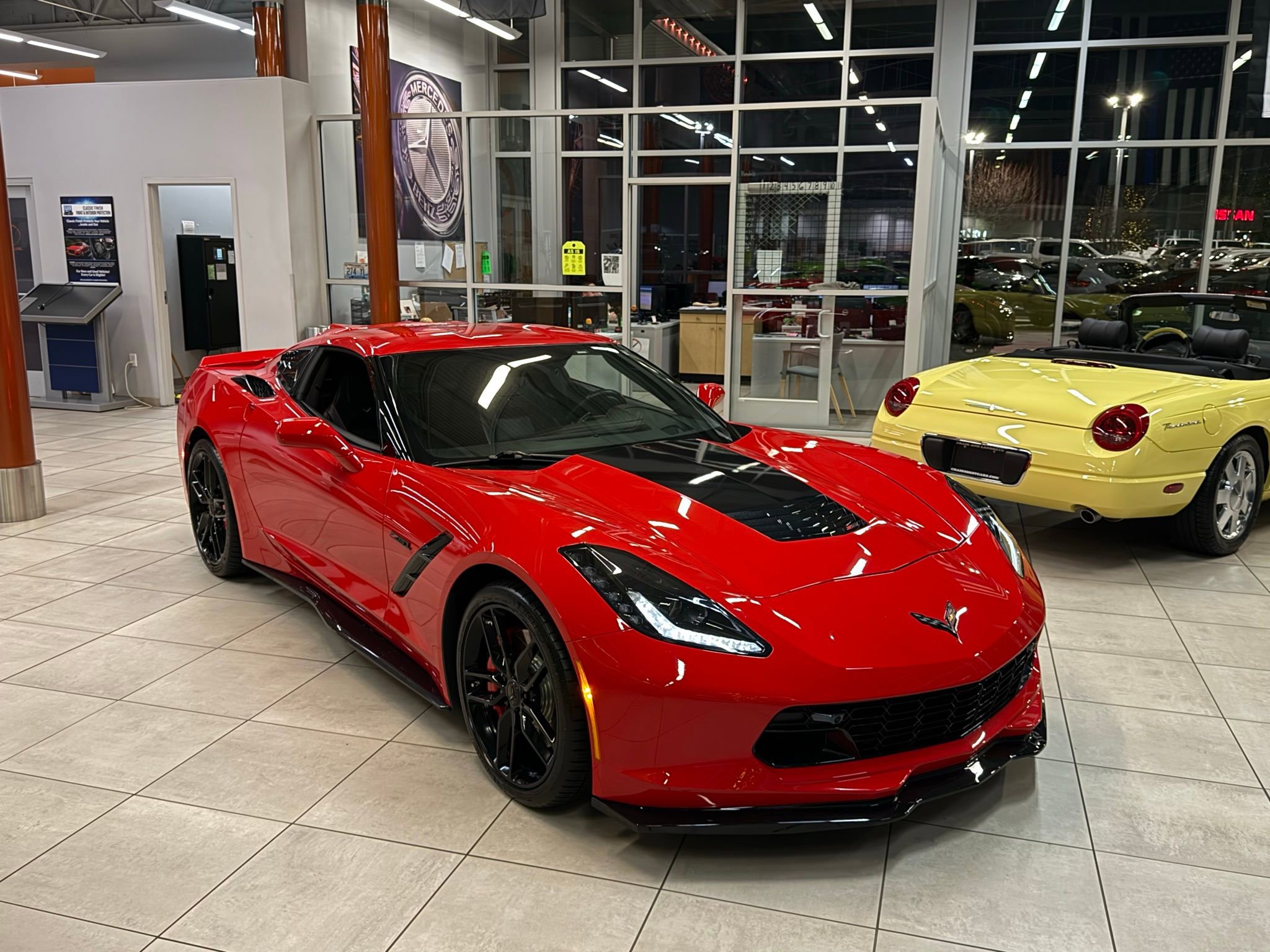 Used 2017 Chevrolet Corvette Stingray Coupe image 2