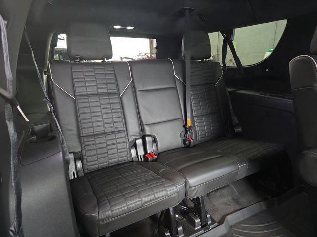 Certified 2023 Cadillac Escalade ESV Sport Platinum image 12