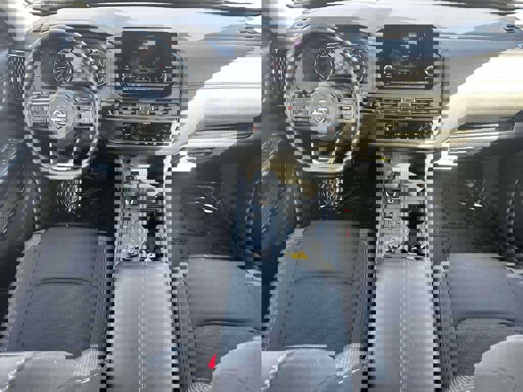 Certified 2025 Nissan Pathfinder S image 13