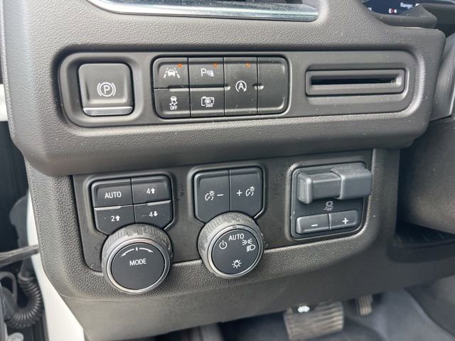 Used 2023 Chevrolet Tahoe RST w/ Sport Performance Package AWD/4WD image 16