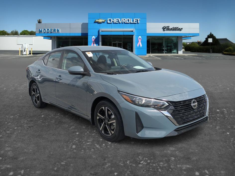 Used 2025 Nissan Sentra SV image 3