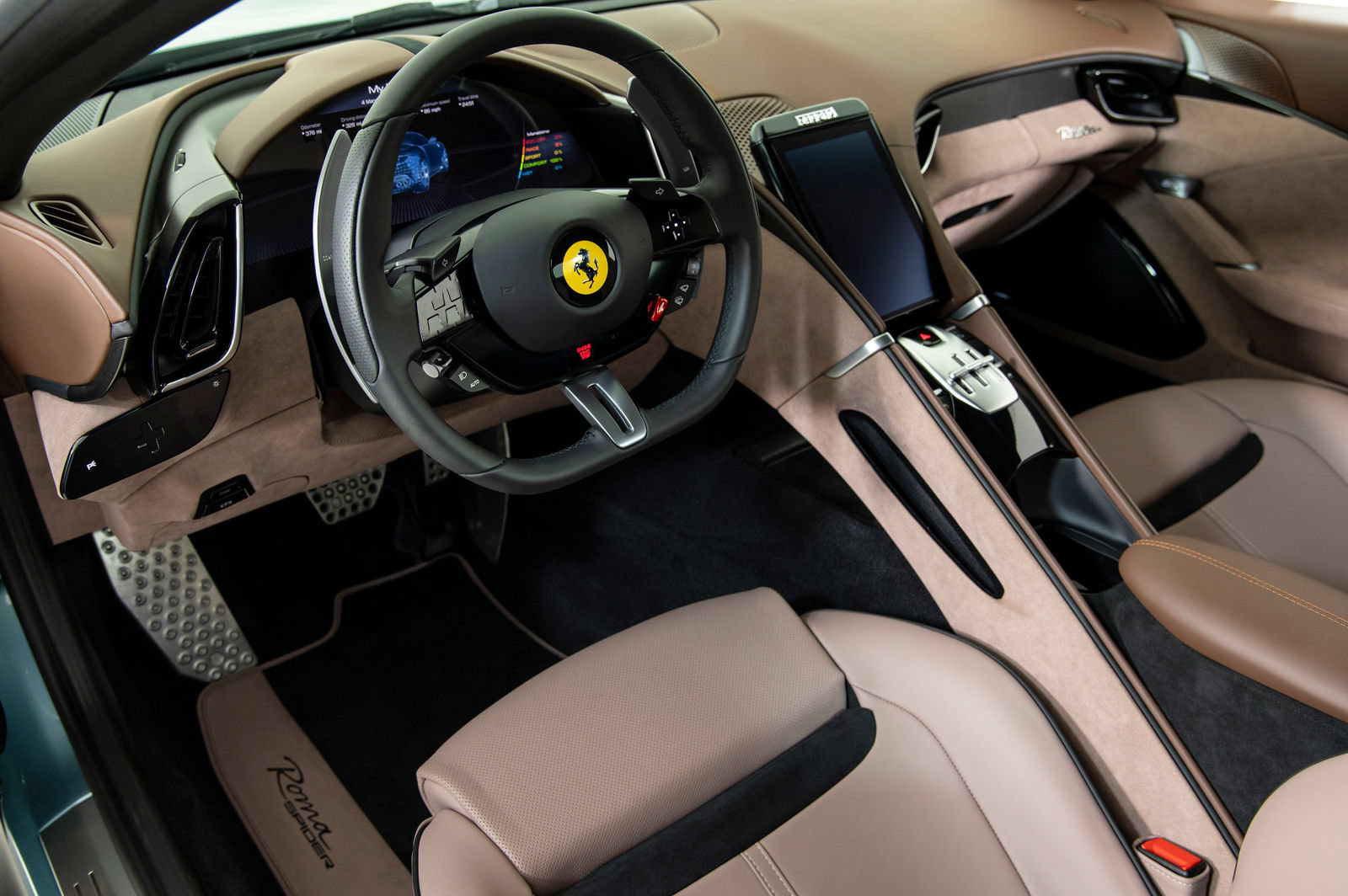 Certified 2025 Ferrari Roma Spider RWD image 15